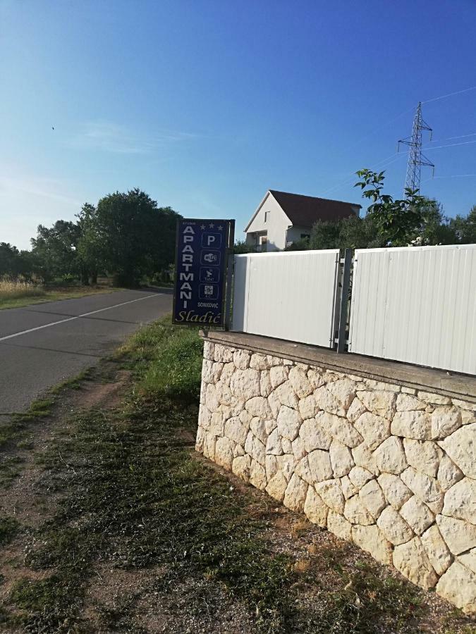 Apartmani Sladic Skradin Exteriör bild